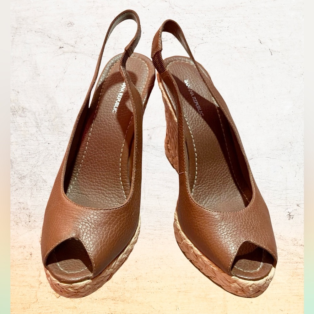 Banana Republic Brown & Tan Leather Peep-toe Sling Back Wedged Heels - Size 10